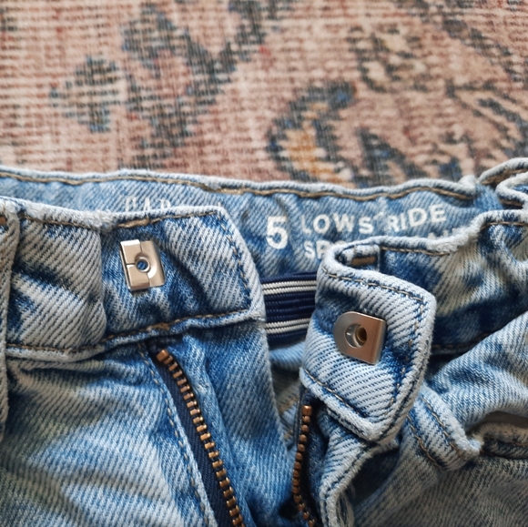 Gap size 5 low rise stride wide jeans - Picture 3 of 7